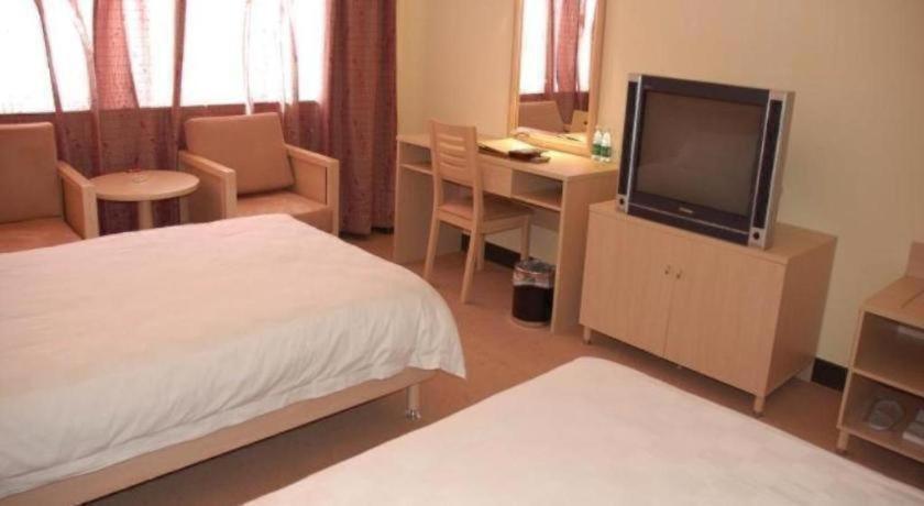 Yue Lai Yue Hotel