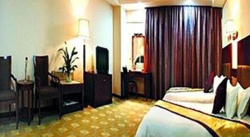 Yue Lai Yue Hotel 2*