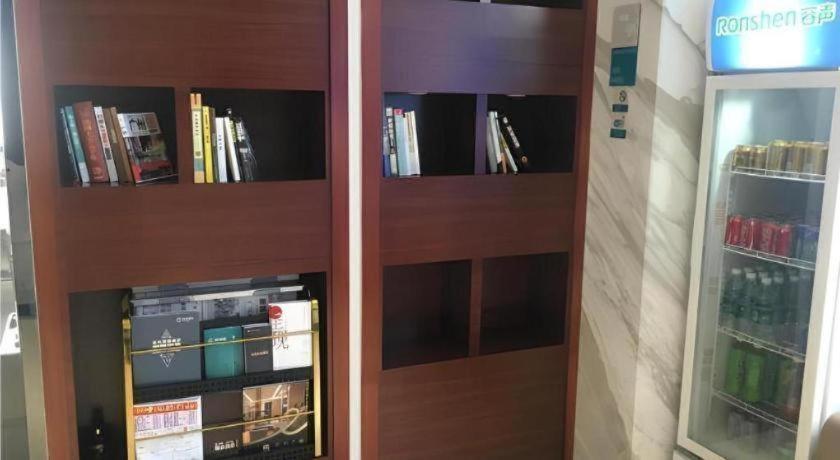 Hotel Comfort Tiyu West Road Metro Station 2*