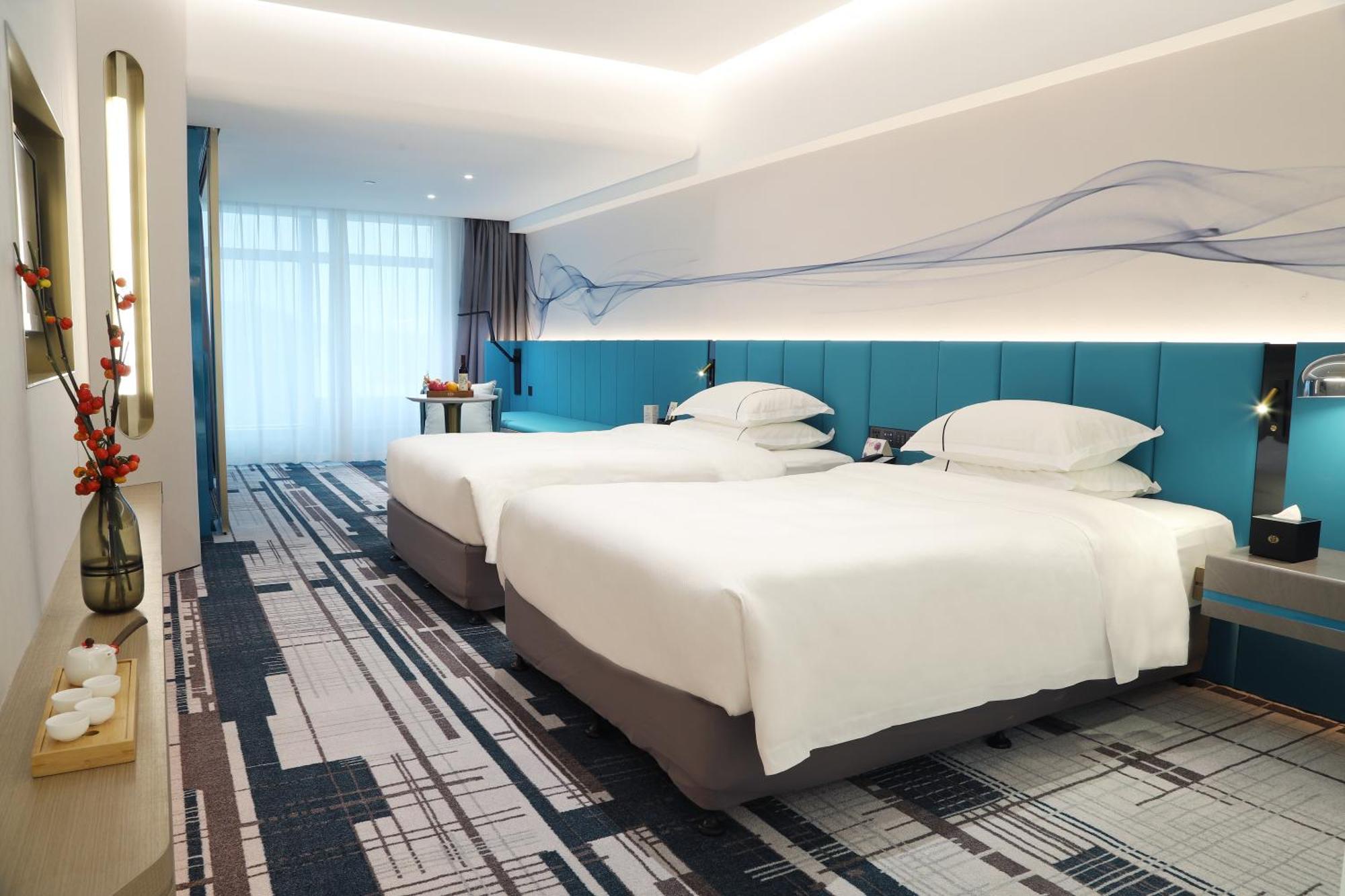 International Guangdong - Free Shuttle Bus To Fair Complex & Overseas Buyer Registration Services During Fair Period Hotel Guangzhou