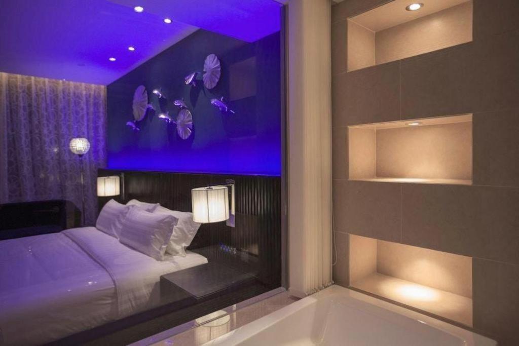 Hotel Crystal Orange