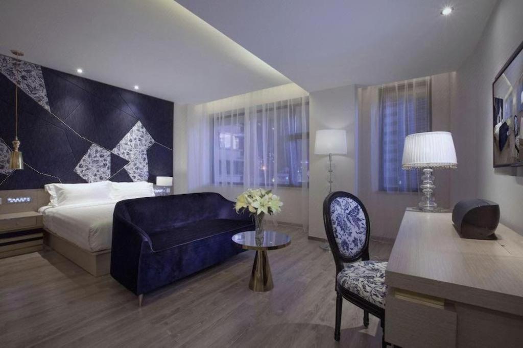 Crystal Orange Hotel 4*