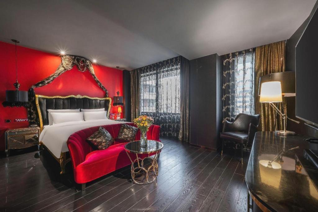 Hotel Crystal Orange