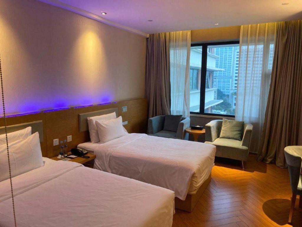 Hotel Crystal Orange