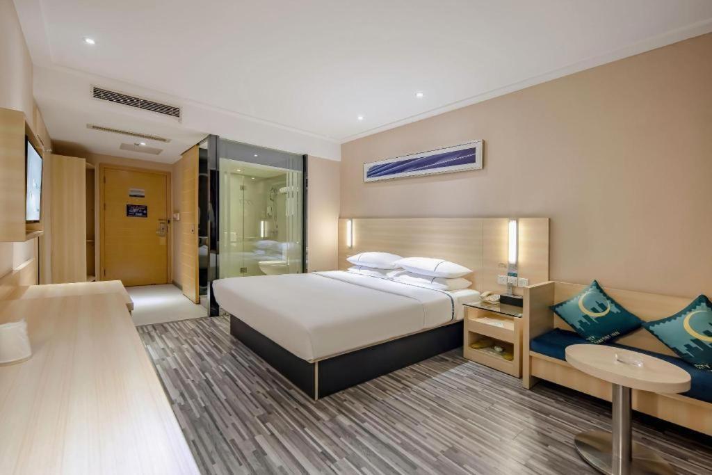 Comfort Renhe Metro Station Huatong Plaza 2*