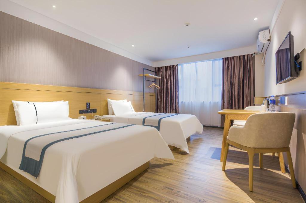 Hotel Comfort Jiahe Wanggang Metro Station Police Academy Changhong 2*