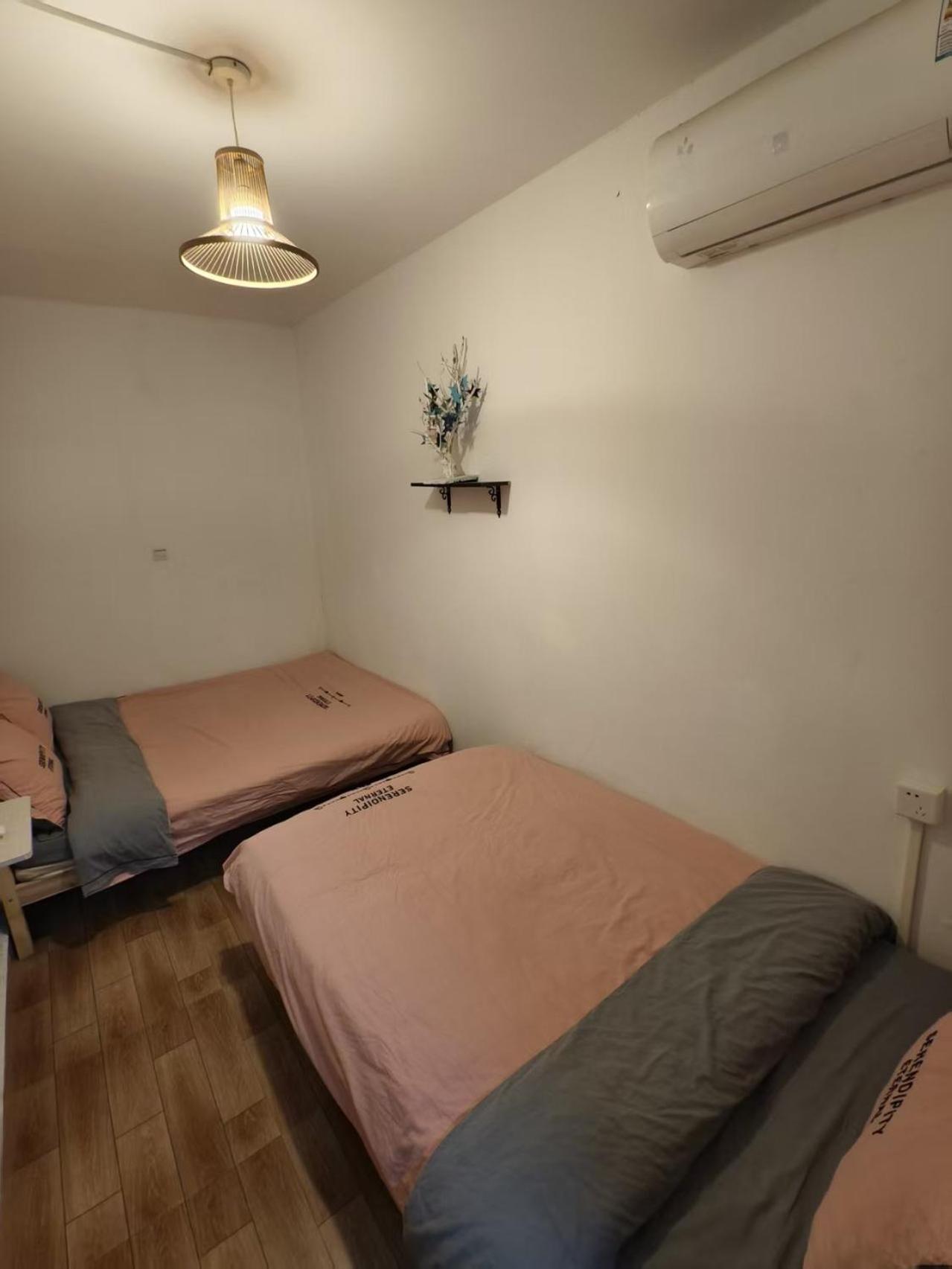 Lin Jiang Apartment *