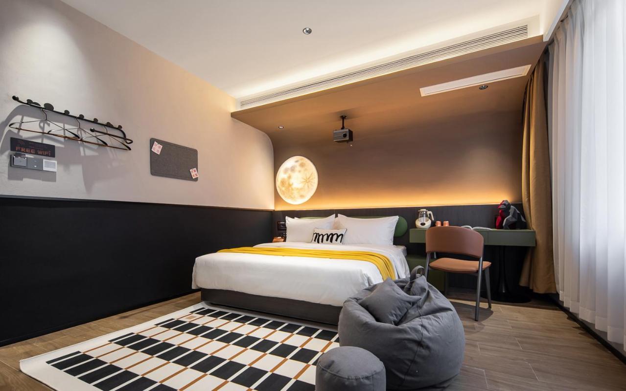 Tami Beijing Road Memorial Tower Subway Station Branch Hotel 3*