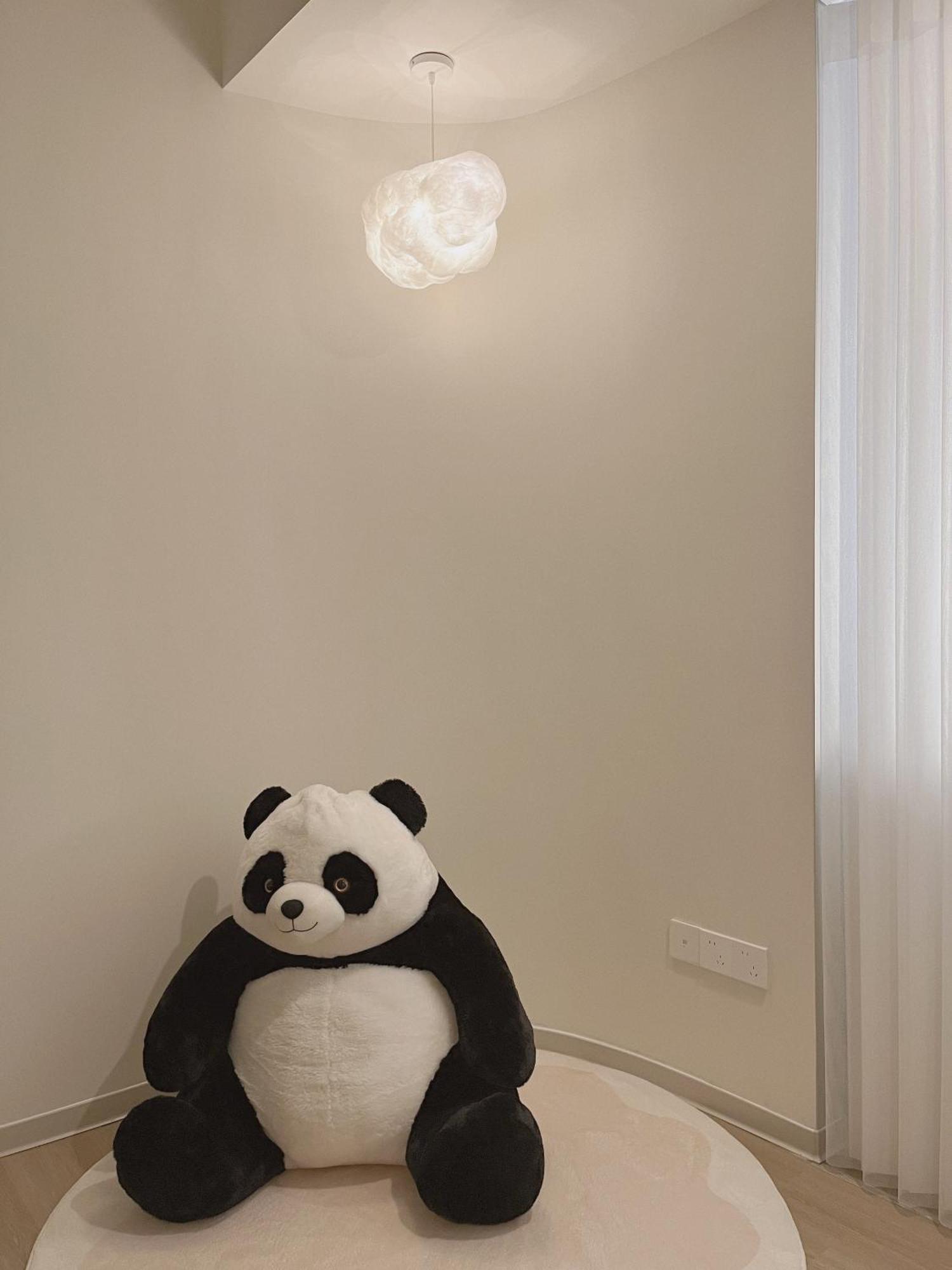 A Cozy For Families Near The East Station Apartment *