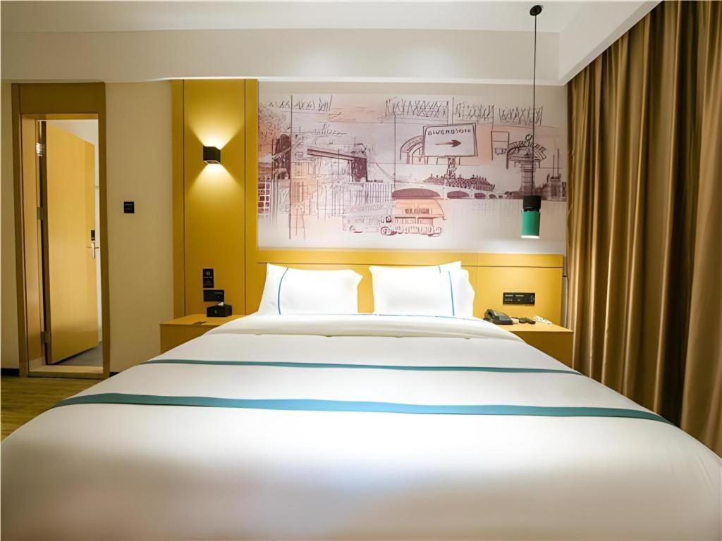Comfort Sun Yat-sen Memorial Hospital Yide Road Metro Station 2*