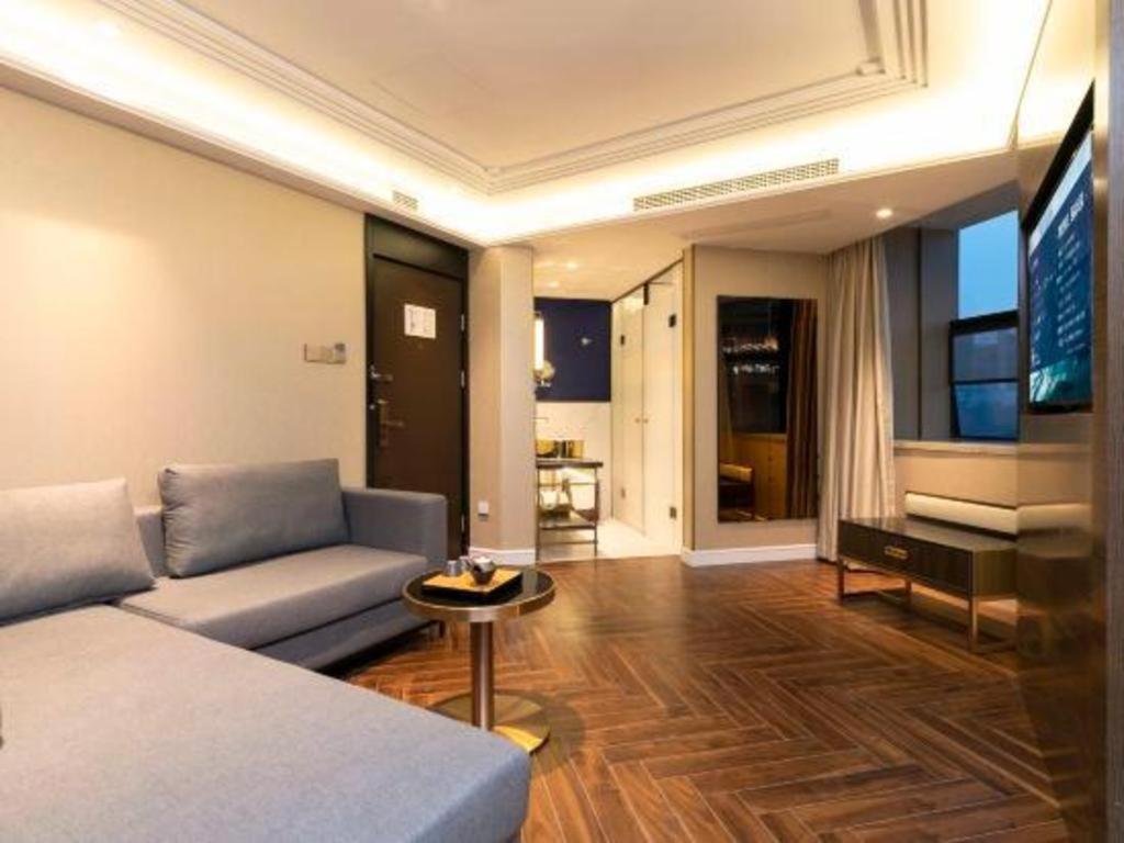 Metropolo Biayun New Wanda Plaza 3*