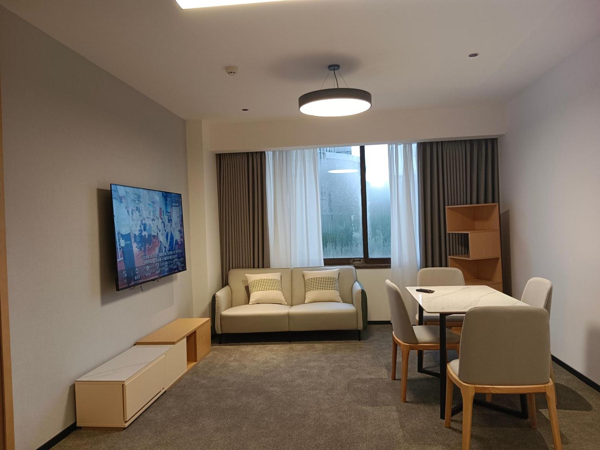 Hotel Dong Fang 5*