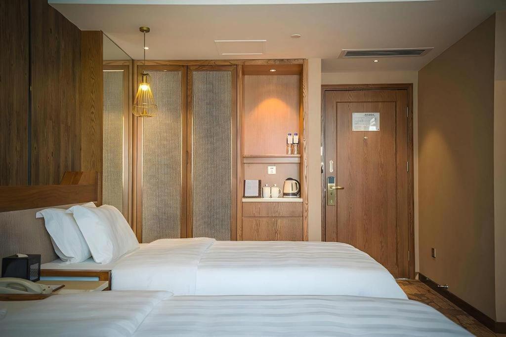 Gondola T G C Hotel