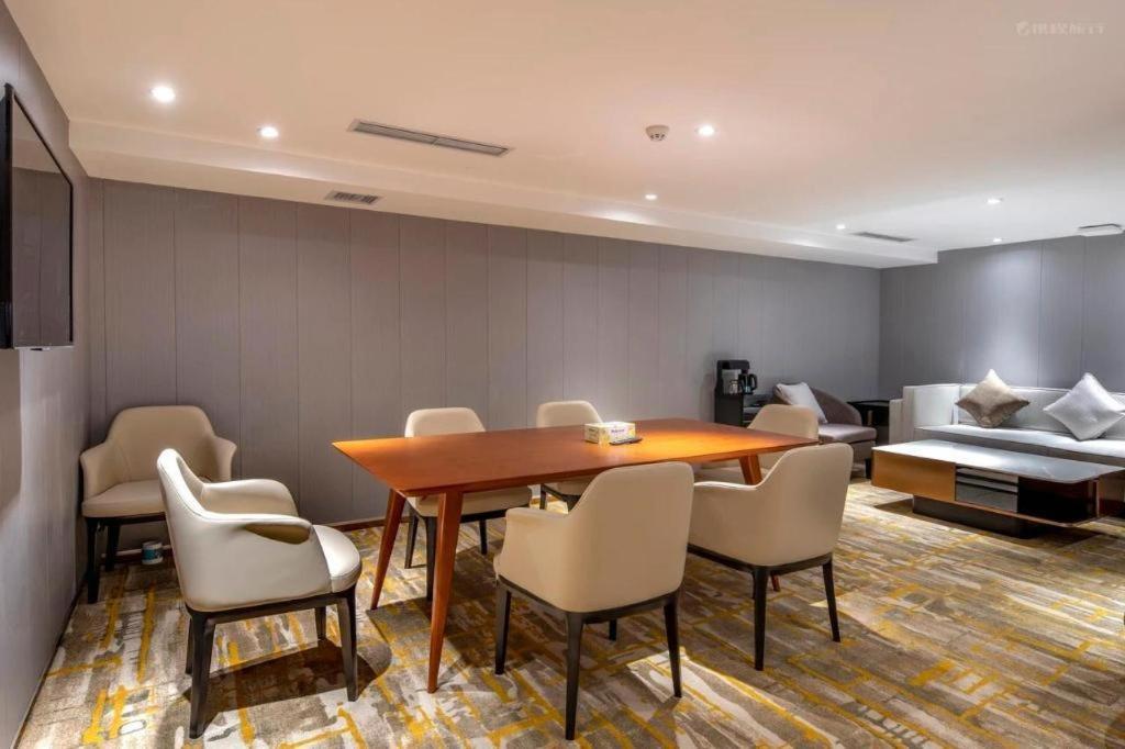 New Tianhe 3* Guangzhou