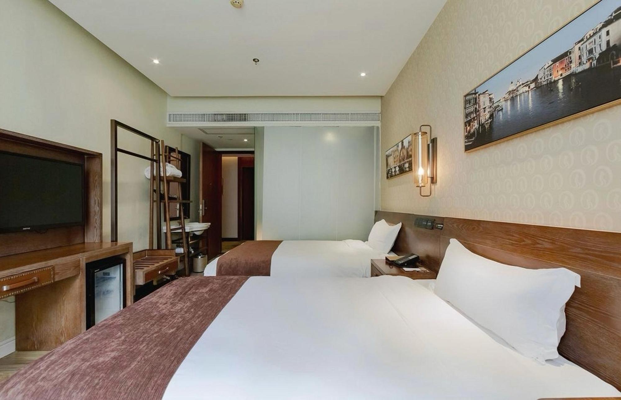Hotel Xicheng International Sanyuanli Jiangxia Metro Station Branch