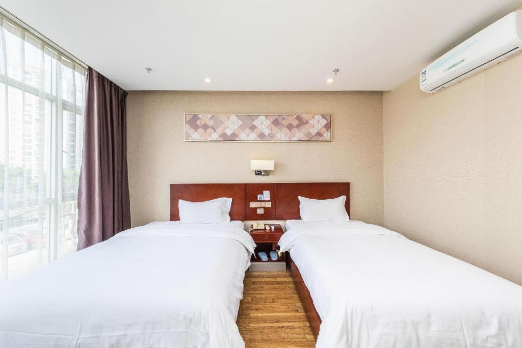Hotel Pai North Gate Of Chimelong Zoo 2*