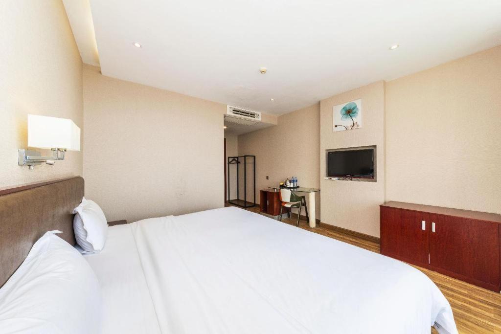 Hotel Pai North Gate Of Chimelong Zoo