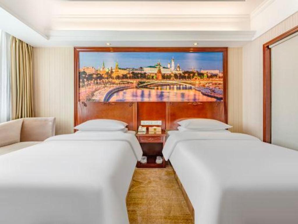 Vienna International Tianhe Olympic Stadium Dongpu 4* Guangzhou