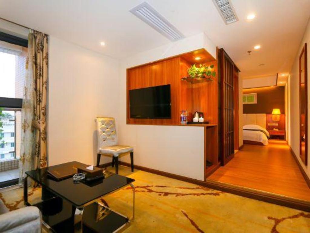 Junye International 4*