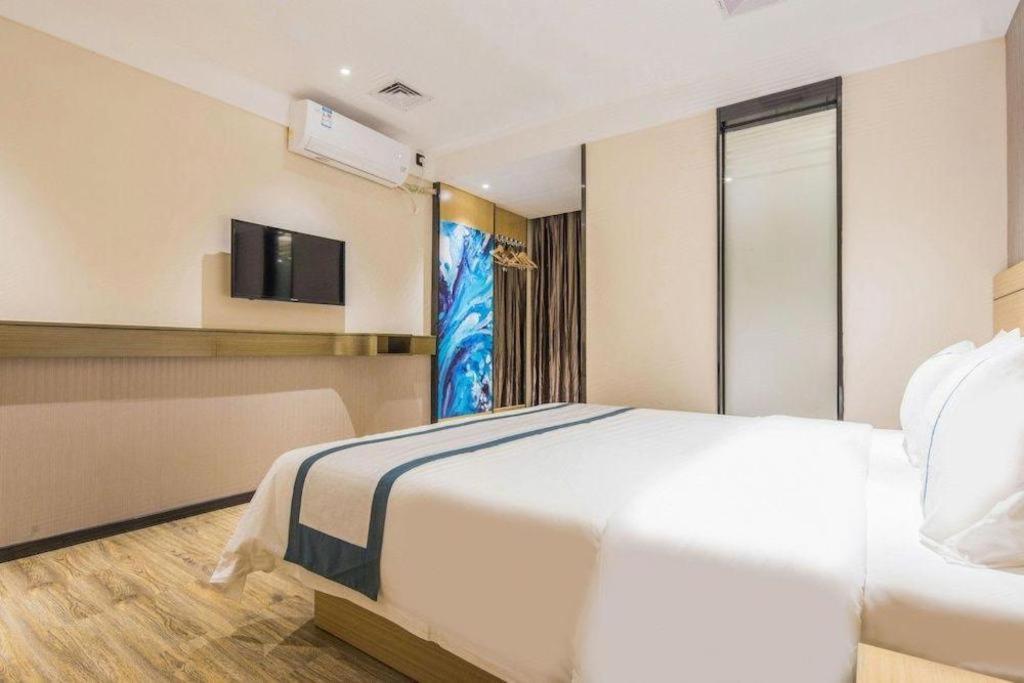 Comfort Xinshi Qifu Road Baixin Plaza