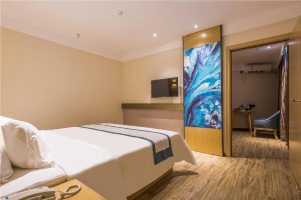 Comfort Xinshi Qifu Road Baixin Plaza Hotel
