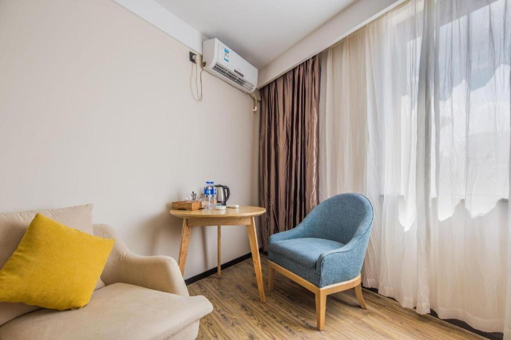 Comfort Xinshi Qifu Road Baixin Plaza 2*