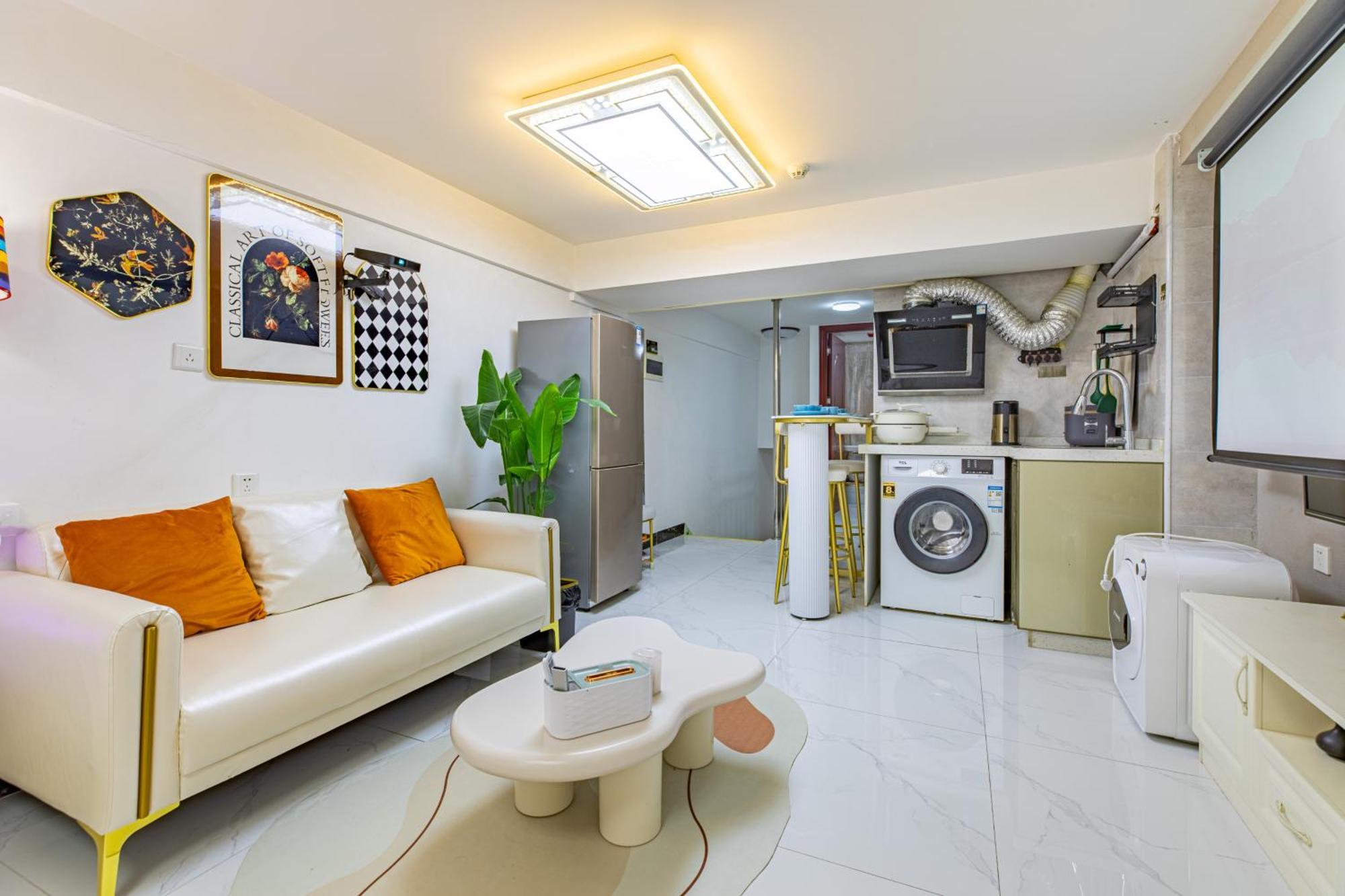 Apartment Center *