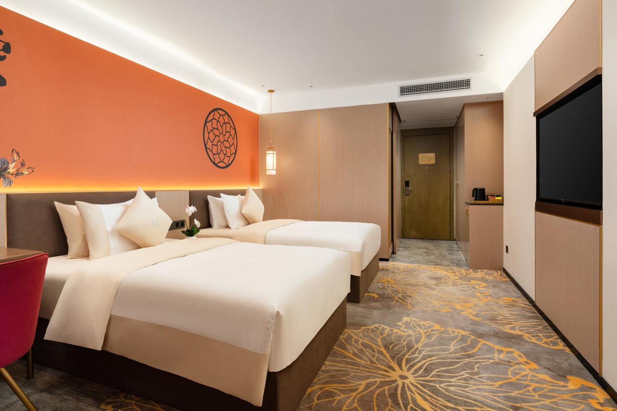 Wogo Yuanbao Hotel-zhujiang New Town-free Fair Shuttle Bus & Overseas Buyer Registration Services