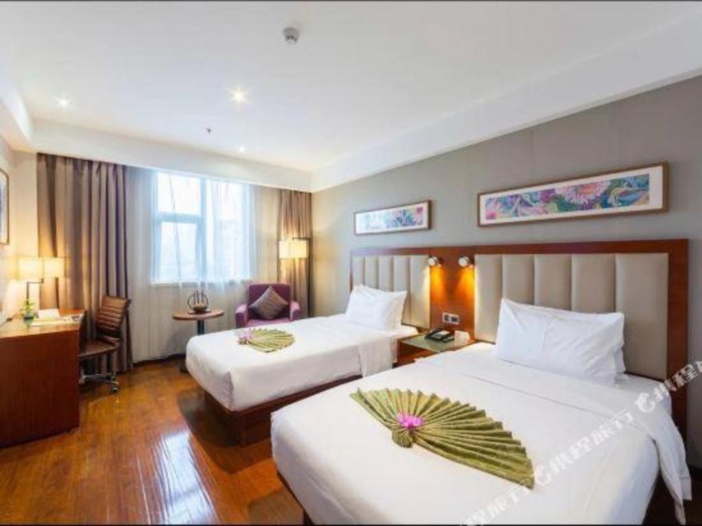 Hotel Yitel Pazhou Exhibition Center Chigang Metro Station 3*