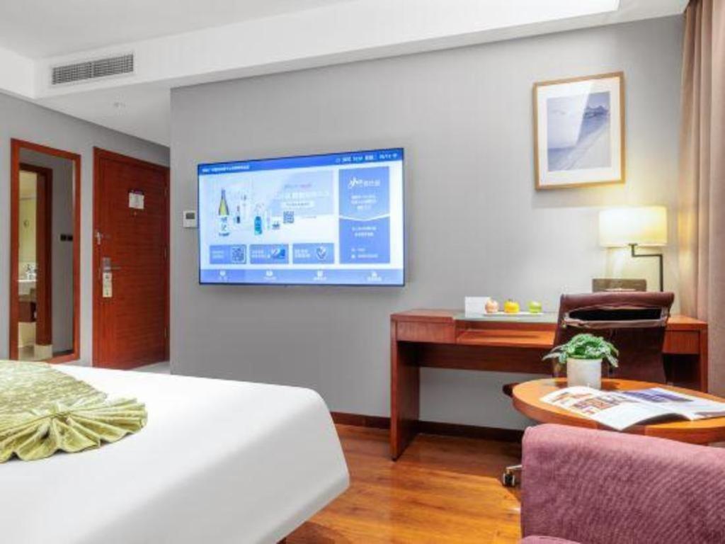 Hotel Yitel Pazhou Exhibition Center Chigang Metro Station 3*