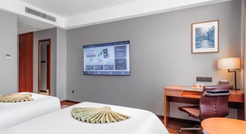 Yitel Pazhou Exhibition Center Chigang Metro Station Hotel