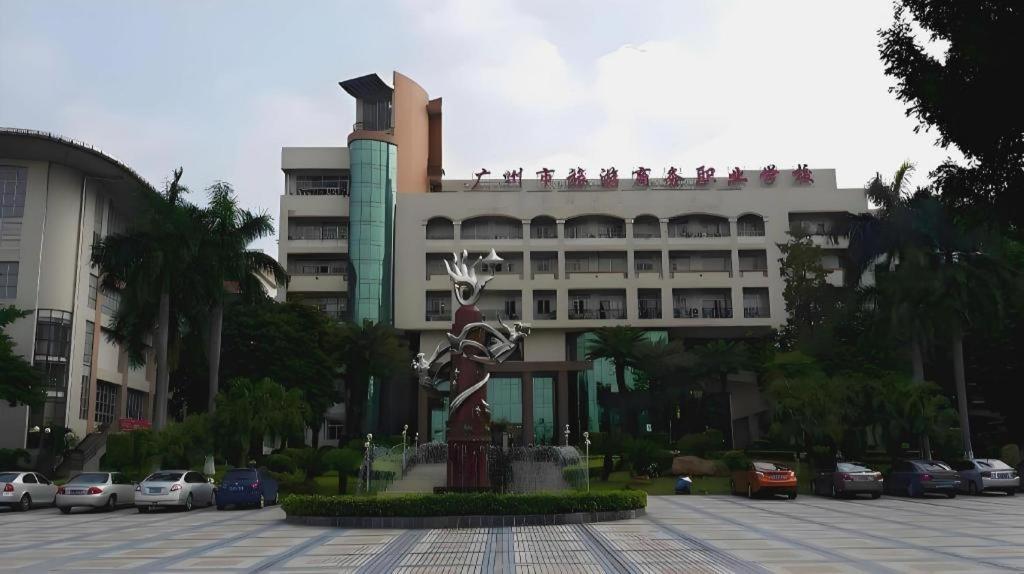 Xana Lite Shixi Metro Station 3* Guangzhou
