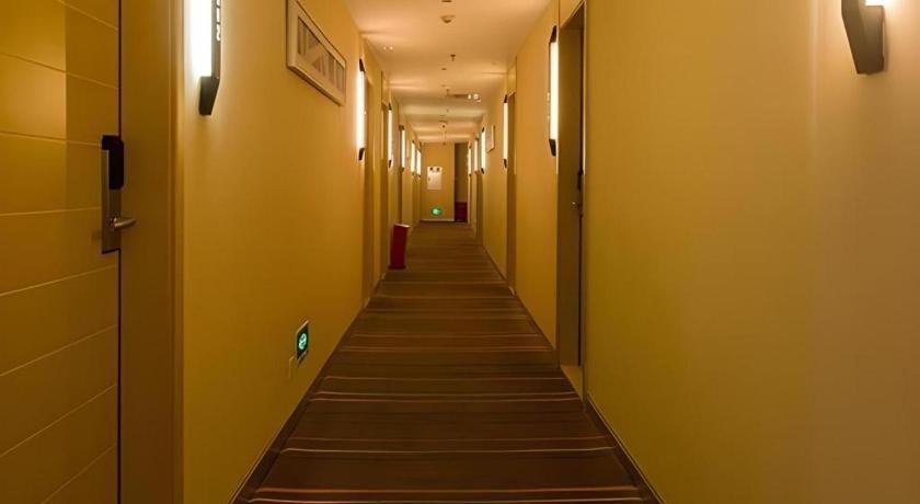 Hotel Comfort Zengcheng Yonghe Yongkang Road 2*