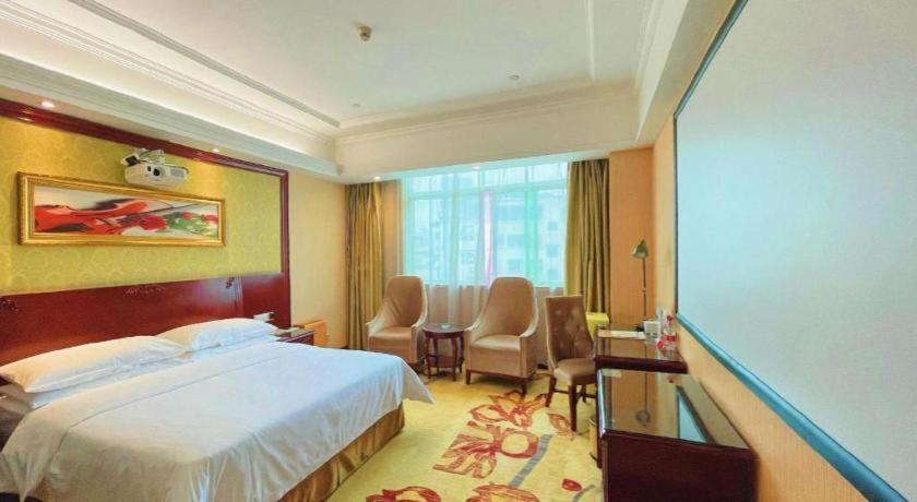 Vienna International Tianhe Olympic Stadium Dongpu Hotel Guangzhou