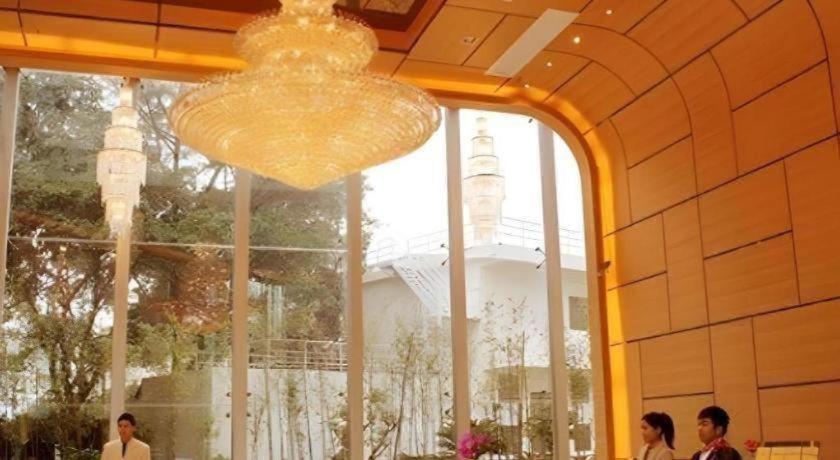 Hl Hotel 4*