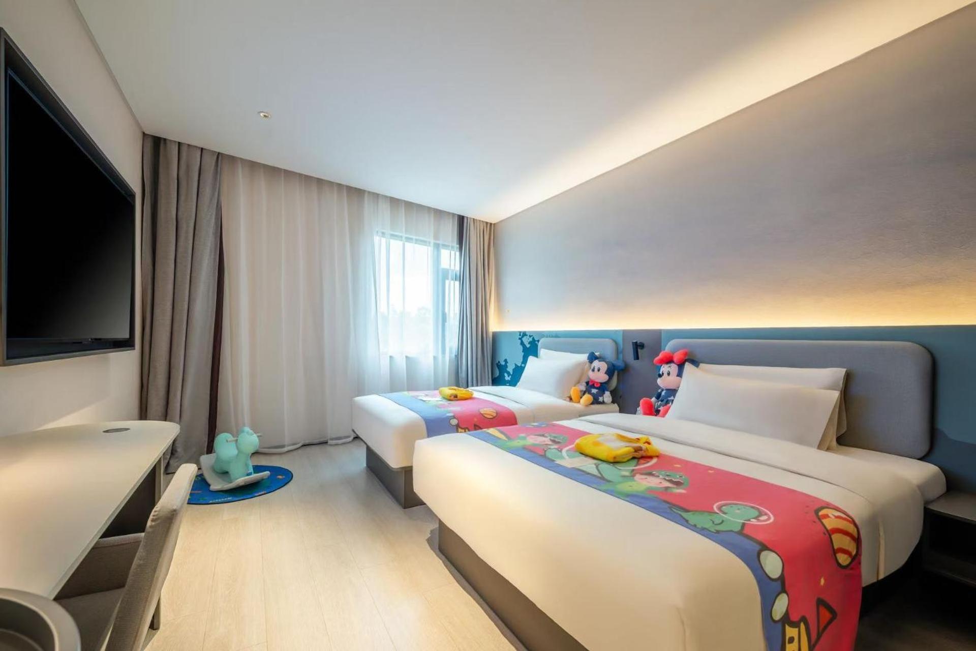 Hotel Atour Light Panyu Hanxi Changlong 3*
