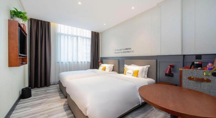 Hotel Comfort Premier Tower Chigang Metro Station Pazhou Exhibition 3*