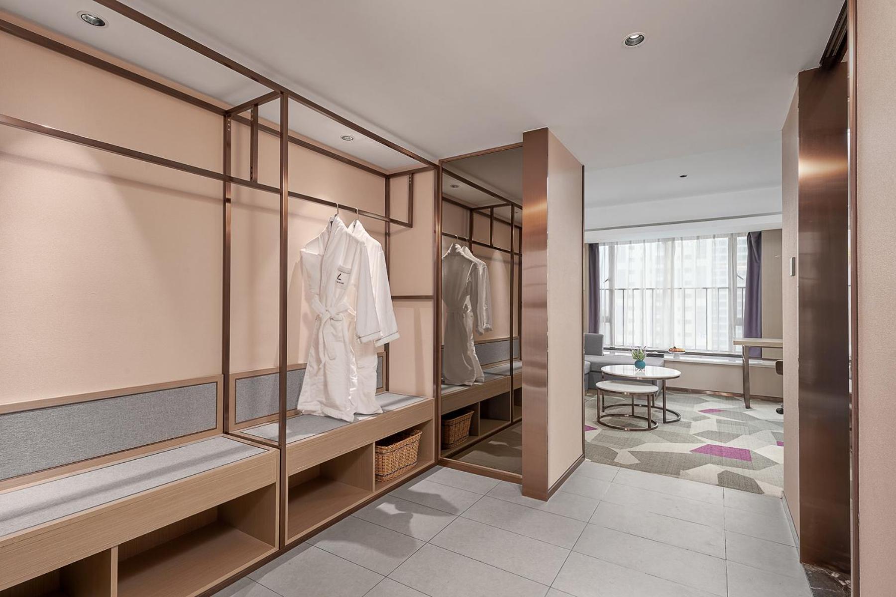 Lavande Panyu Hanxi Changlong Dashi Subway Station Hotel Guangzhou