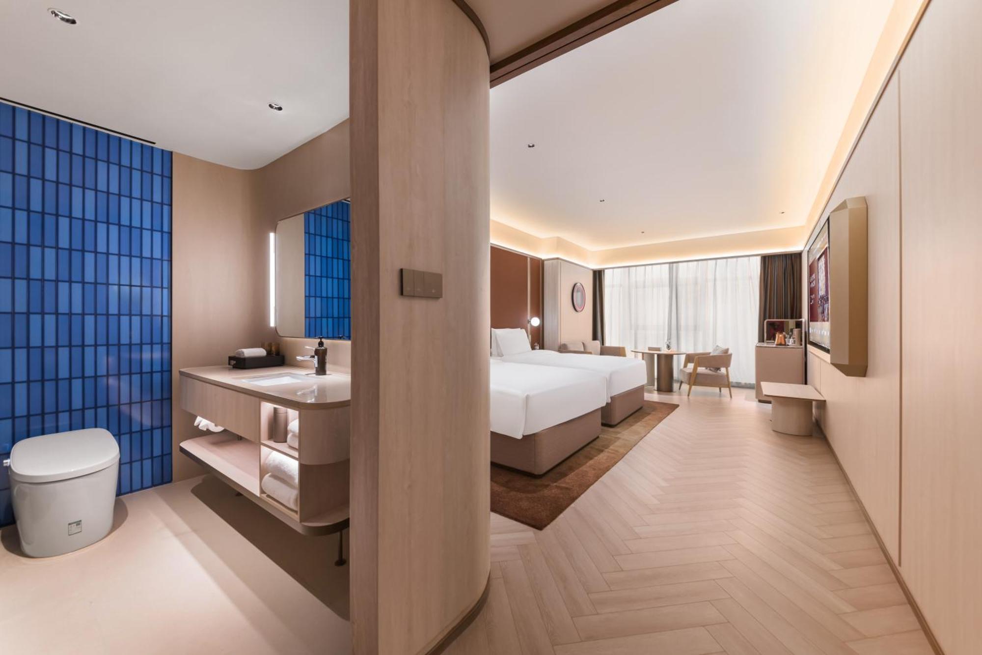 Crystal Huadu 4* Guangzhou