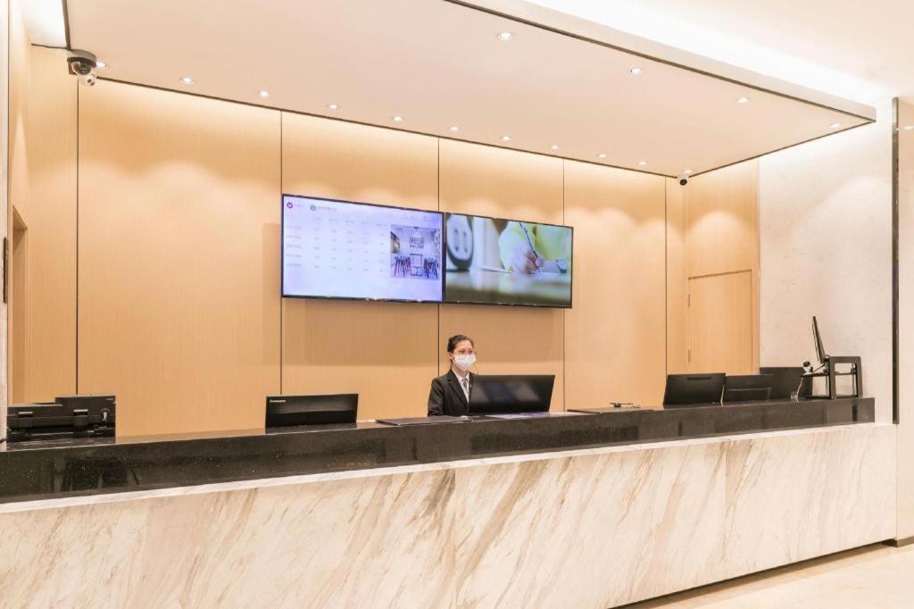 Comfort Zengcheng Wanda Plaza Metro Station 2*