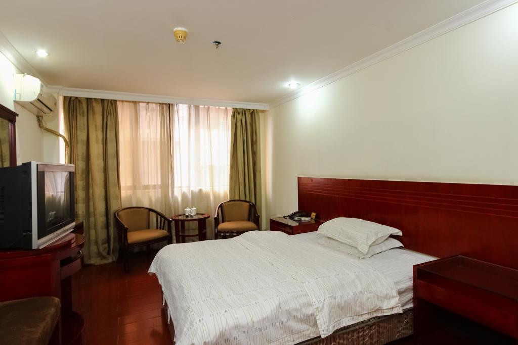 Hotel Yecheng 3*