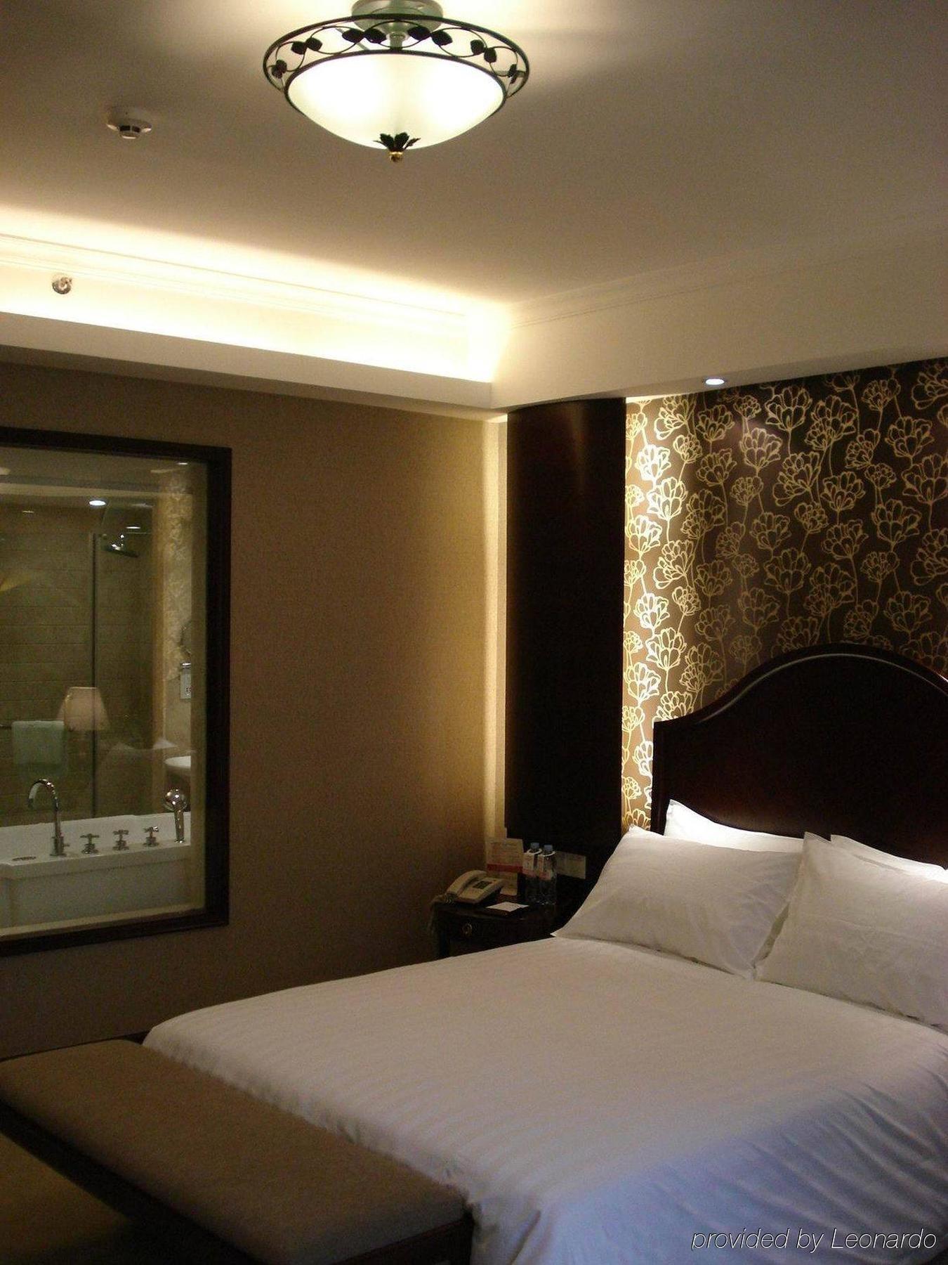 Grand Palace - Grand Management Group - Free Shuttle Bus To Fair During Fair Period Hotel 4*