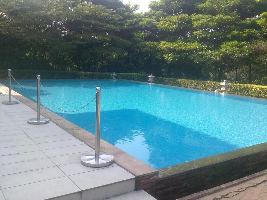 Maofeng Qinyuan Hotel 4*