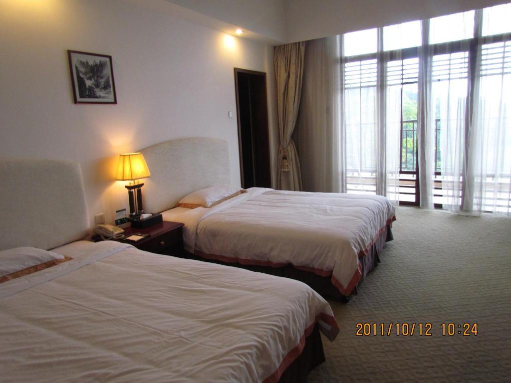 Maofeng Qinyuan 4*