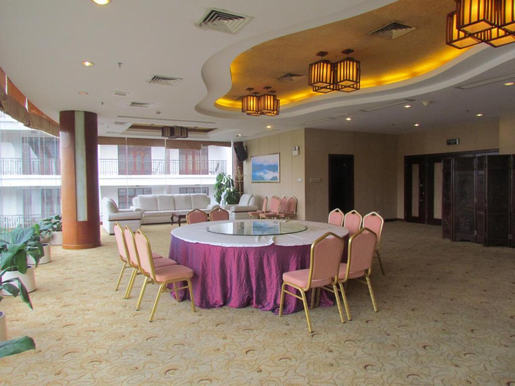 Maofeng Qinyuan 4* Guangzhou