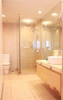 F&H Chain Hotel Apartemen