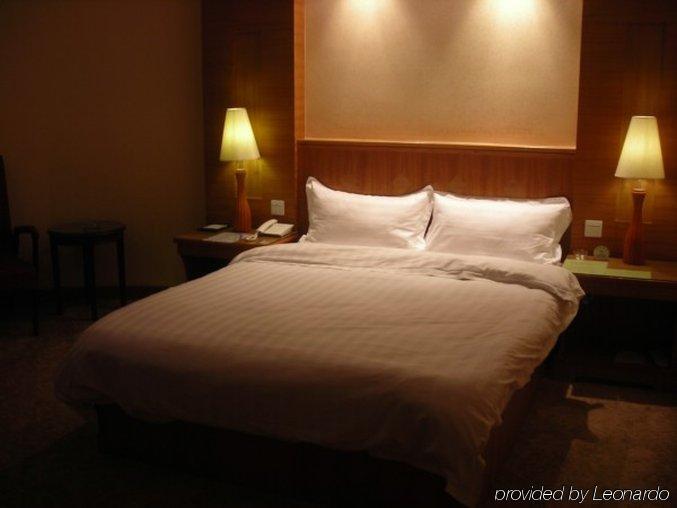 Hotel Joyful Sea