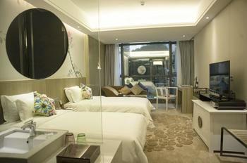 Paco Tаojin Metro - Free Shuttle Bus For Centen Fair Hotel 4*