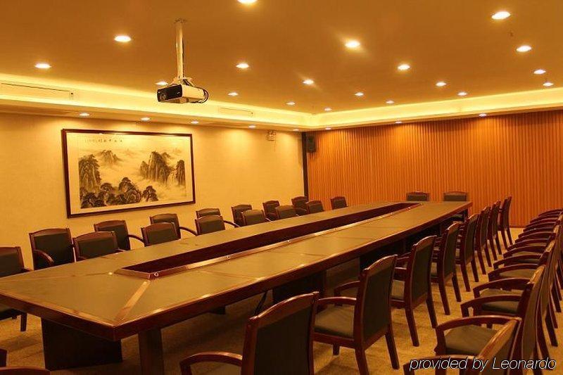 Days Hantian Hotel Guangzhou