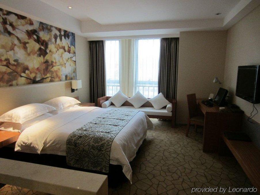 Hotel Metropolo, Guangzhou, Wanda Plaza-baiyun Mountain 4*